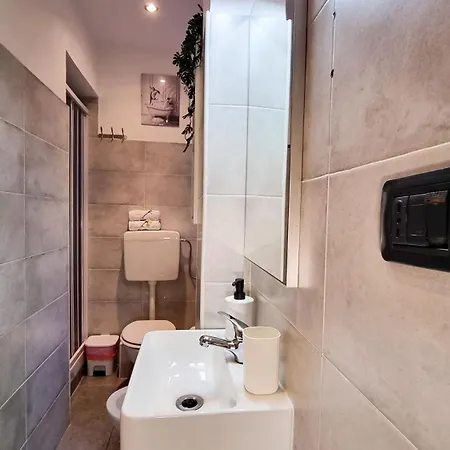 아파트 Portside - Family-friendly, Near Aquarium, Terminal, Station, Center 제노바