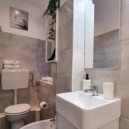 Portside - Family-friendly, Near Aquarium, Terminal, Station, Center Apartament Genua